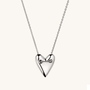 MEJURI SILVER HEART PENDANt, PACKAGING INCLUDED